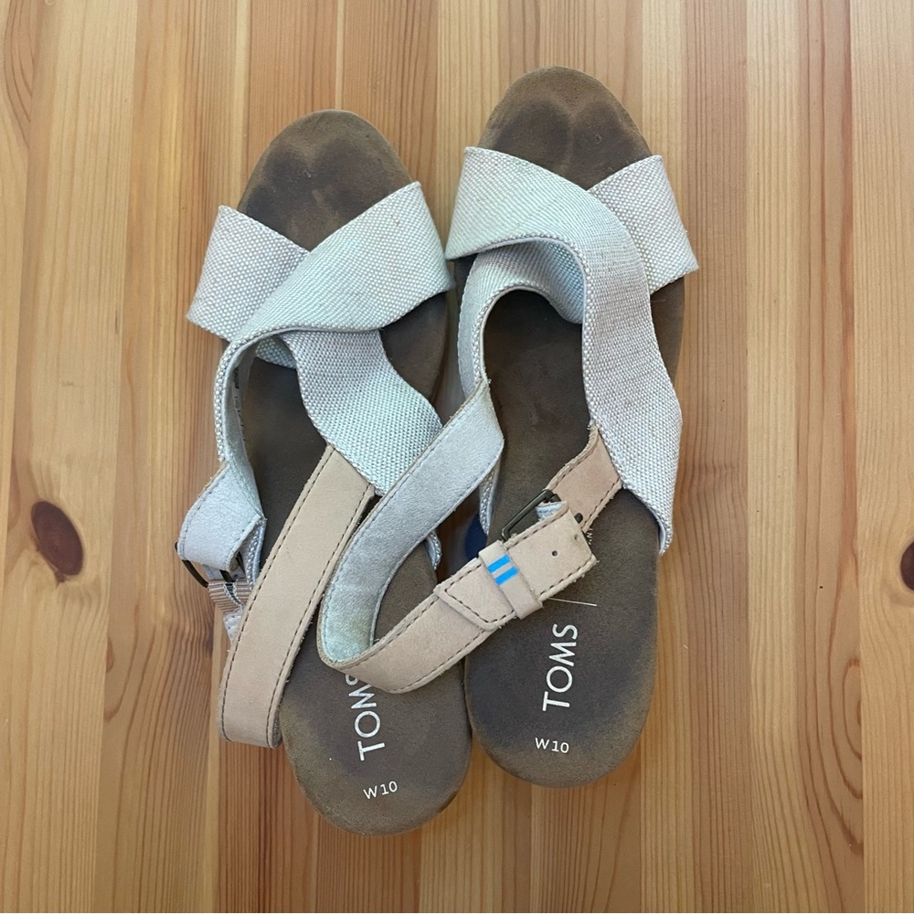 Toms wedge sandal size 10